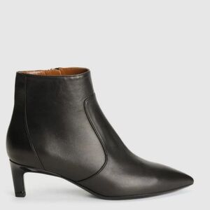 New! Aquatalia Womens Marilisa Black Leather Ankle Boots Low Kitten Heel